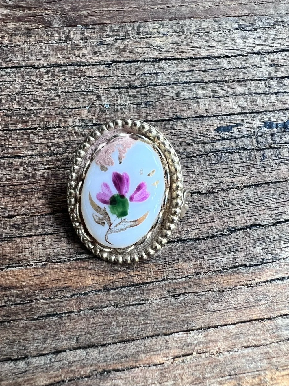 Gold-Tone Floral Porcelain Oval Ring - Pink Flower